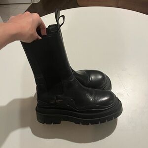 Bottega Veneta Tire Boots - excellent condition!